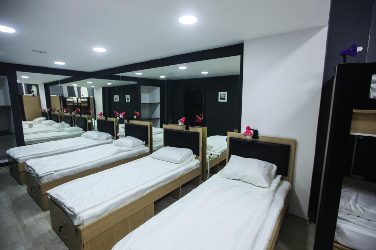 Myhostel Baky Esterno foto